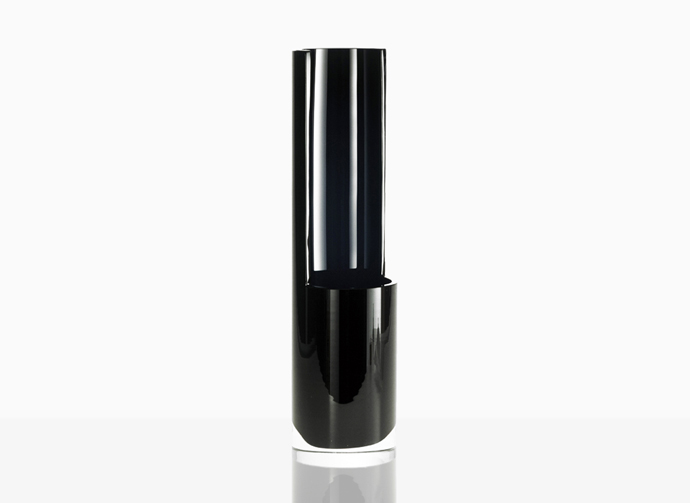 Slitz. Unique crystal vase by Lena Bergström.